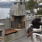 8 Person In Eidsvag-by Traum Casa de Férias *