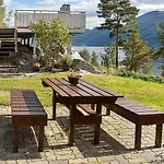 Casa de Férias 8 Person In Eidsvag-by Traum