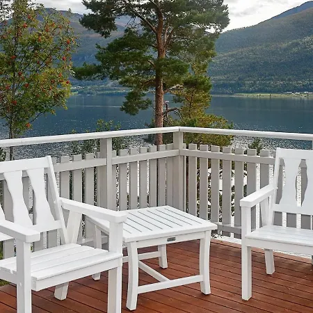 Dom wakacyjny 8 Person In Eidsvag-by Traum