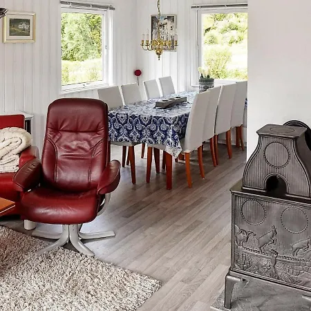 8 Person In Eidsvag-by Traum * Mittet