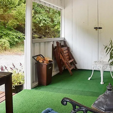 8 Person In Eidsvag-by Traum בית נופש *