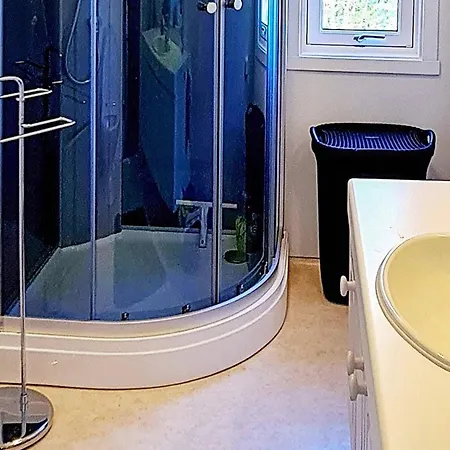 Vakantiehuis 8 Person In Eidsvag-by Traum *
