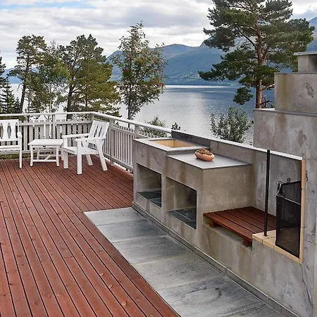 Vakantiehuis 8 Person In Eidsvag-by Traum Mittet