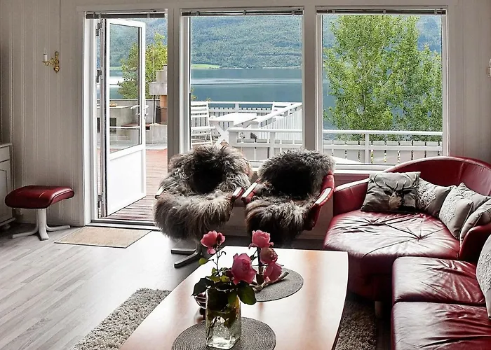 Сasa de vacaciones 8 Person In Eidsvag-by Traum *