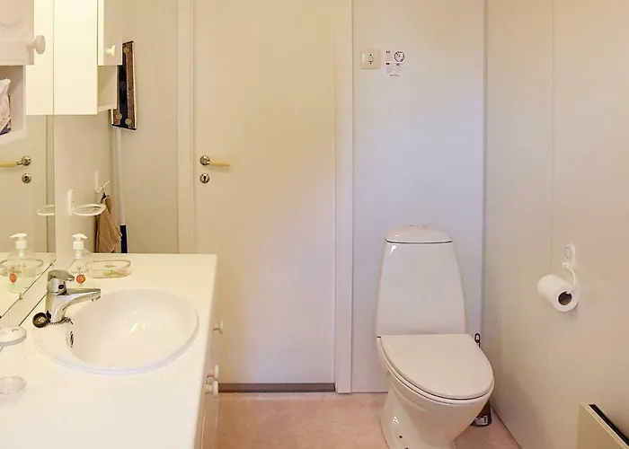Сasa de vacaciones 8 Person In Eidsvag-by Traum