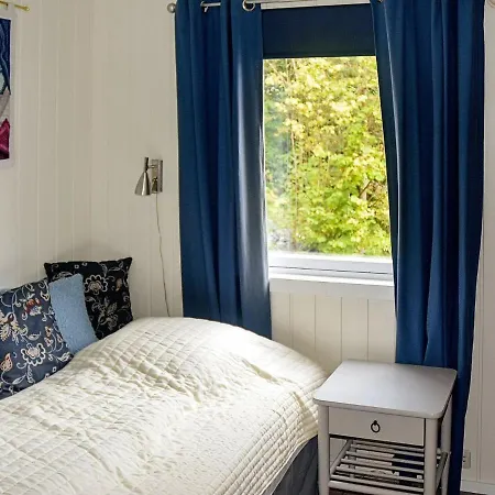 8 Person In Eidsvag-by Traum Ferienhaus *