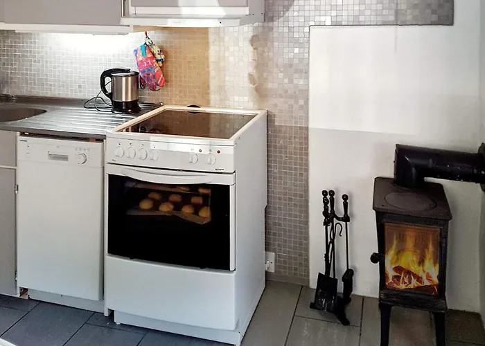 Casa de Férias 8 Person In Eidsvag-by Traum